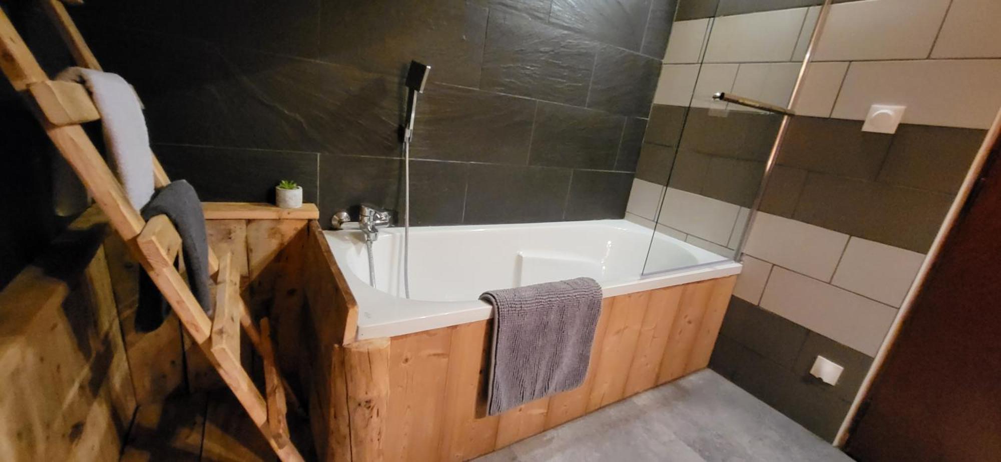 Appartement Style Montagne Avec Spa Egat Exterior foto